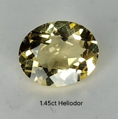 1.45ct GOLDEN YELLOW HELIODOR