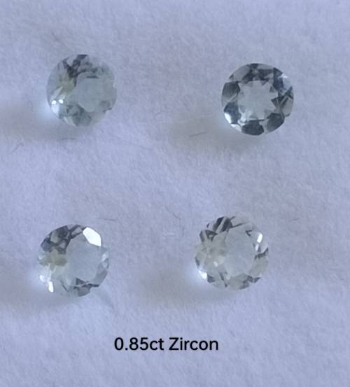 0.85ct ZIRCON LOT