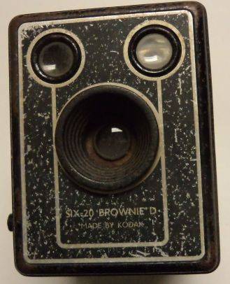 KODAK BROWNIE BOX CAMERA SIX-20