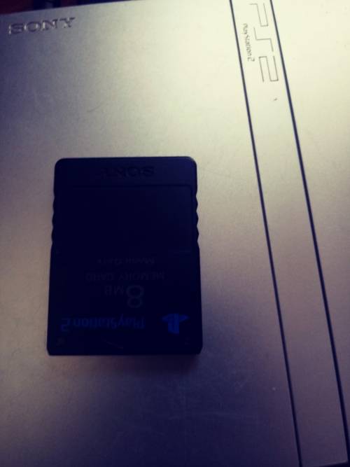 Playstation 2 console with box in fair condition ( please see pics) works 100%