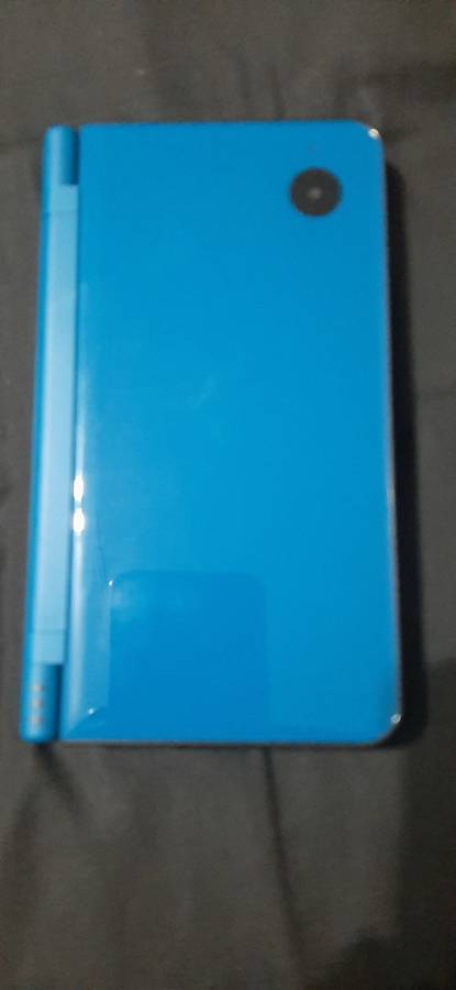 Blue Nintendo DS XL + 5 games