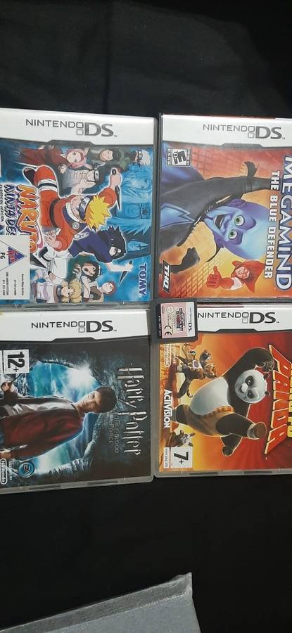 Blue Nintendo DS XL + 5 games