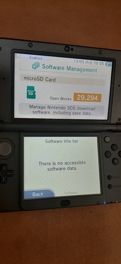 New Nintendo 3DS XL ( Very good condition)