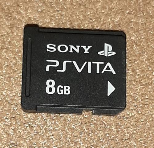 PS Vita 1004 Model ( Very Good Condition) + 1 game and 8 Gb memory card