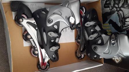 Ozbozz Rollerblades, size UK 5