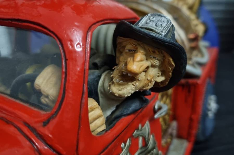 GUILLERMO FORCHINO ART-THE FIRE ENGINE-50%