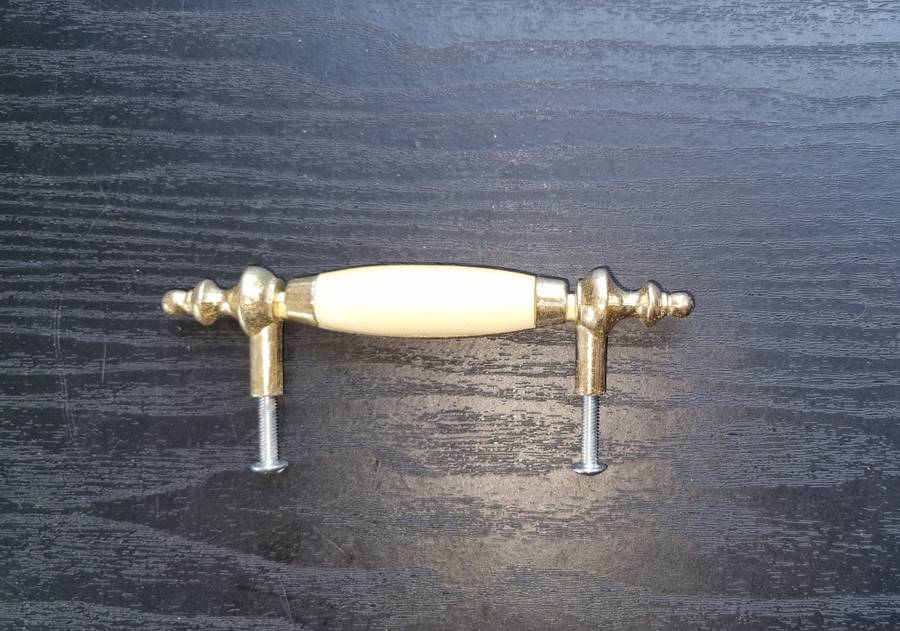 JOB LOT - USED DRAWER/CUPBOARD/ FURNITURE HANDLES