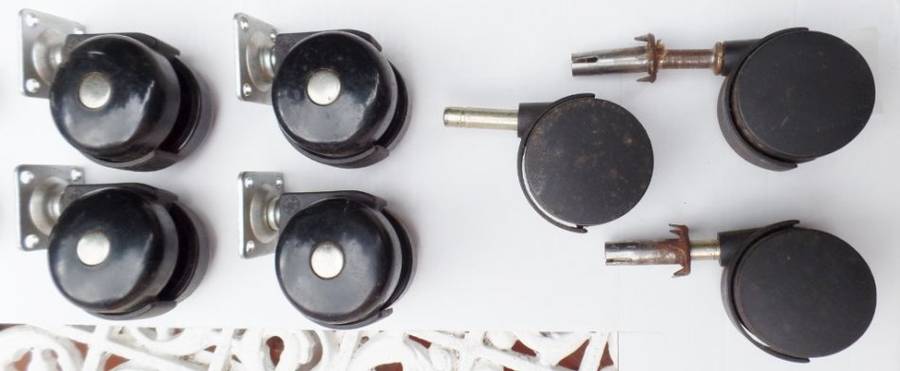 FURNITURE CASTORS