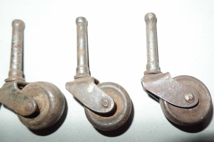 VINTAGE METAL FURNITURE CASTORS X 13