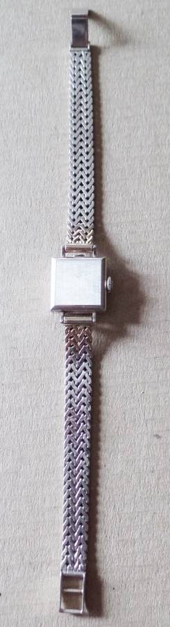 VINTAGE LADIES CYMA 18 CT. WHITE GOLD WATCH AND STRAP