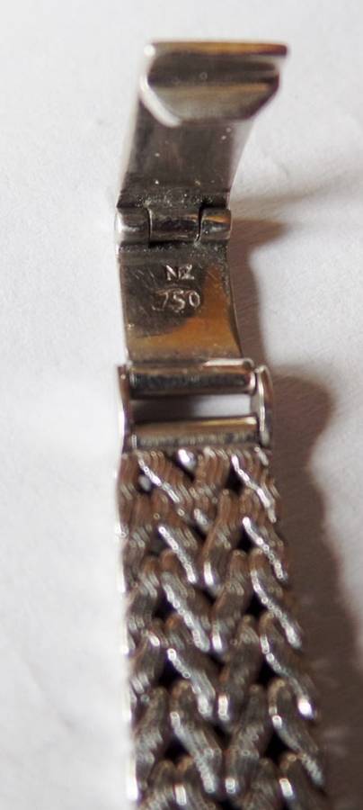VINTAGE LADIES CYMA 18 CT. WHITE GOLD WATCH AND STRAP