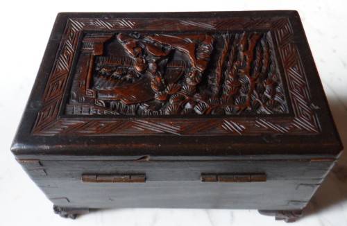 Vintage carved camphorwood jewellery box with key