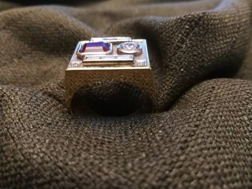 Wedding Ring with a difference 18ct