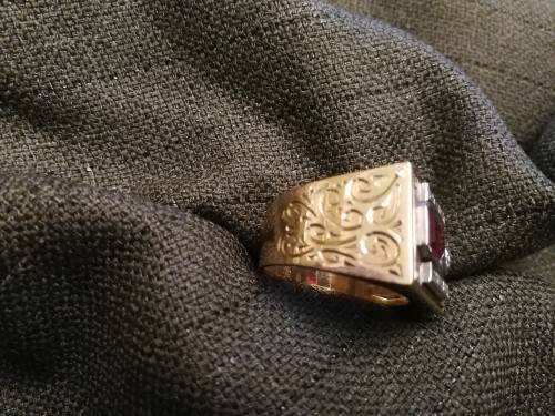 Wedding Ring with a difference 18ct