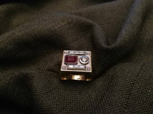 Wedding Ring with a difference 18ct