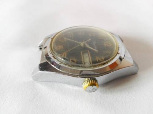 Vintage Soviet Men's wrist watch Raketa, round black