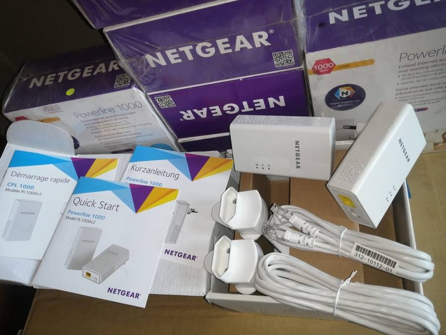 NETGEAR  2-pack PL1000 WiFi Powerline Extenders/Access Point Plug&play no need to configure software