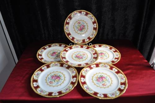 Royal Albert "Lady Hamilton" 6 x Dinner Plates   ----   Collections or Courier Please!!!