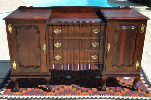 Imbuia Ball & Claw Sideboard    ----   Collections Only !!!!!!
