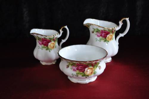 Royal Albert "Old Country Roses" Creamer, Milk Jug & Sugar Bowl