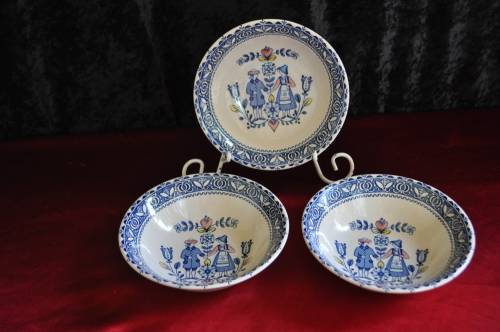 Johnson Bros "Hearts & Flowers"  3 x Cereal Bowls