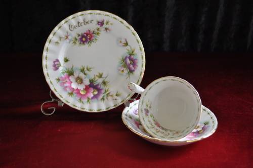 Royal Albert Flower Of The Month October "Cosmos" Trio