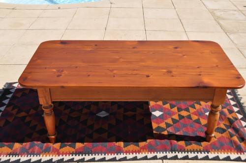 Pine Coffee Table  --  Collections Only!!