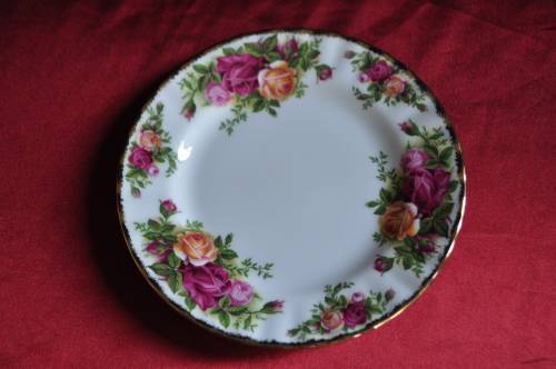 Royal Albert "Old Country Roses" Trio