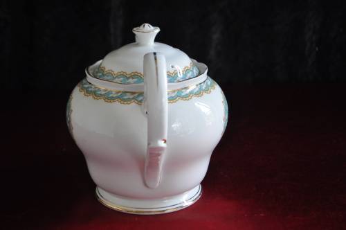 Royal Standard "Fascination" Tea Pot.    ----    Collection or Courier Please!