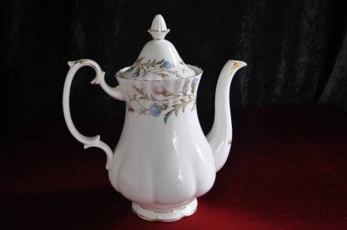 Royal Albert "Brigadoon" Coffee Pot Damaged!  -  Courier or Collection Please!