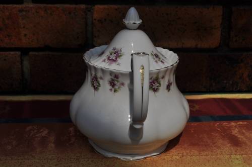 Royal Albert "Sweet Violet" 40 Piece Tea Set.   Collection or Courier Please!!