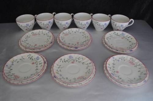 Johnson Bros. "Summer Chintz" 6 x Trio's