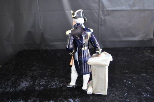 Royal Doulton Figurine "The Captain" HN 2260