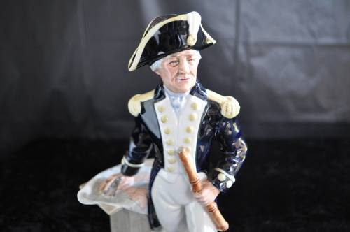 Royal Doulton Figurine "The Captain" HN 2260