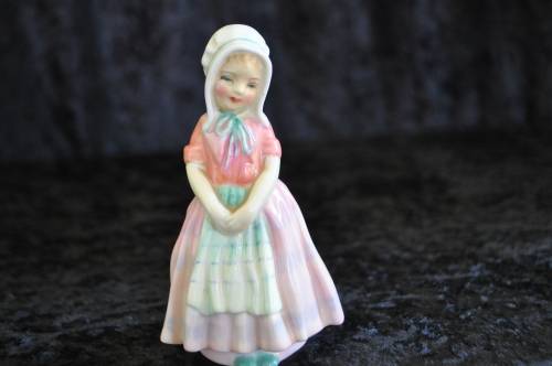 Royal Doulton Figurine "Toot les" HN 1680