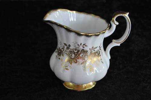 Royal Albert "Antoinette" Cake Plate, Milk & Sugar.