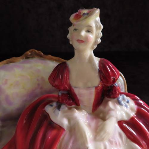 Royal Doulton Figurine "Belle O' The Ball" HN1997