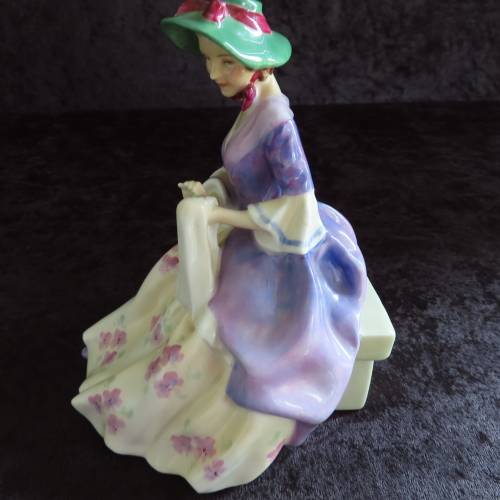 Royal Doulton Figurine "Griselda" HN 1993