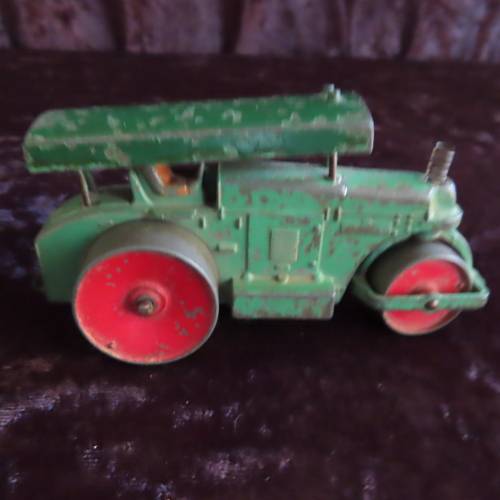 Dinky Toys Aveling Barford Diesel Roller #251  --  No Box