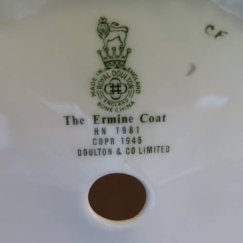 Royal Doulton Figurine "The Ermine Coat" HN 1981