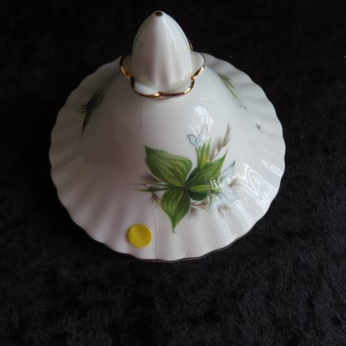Royal Albert "Trillium" Large Teapot.  Lid Damaged!!