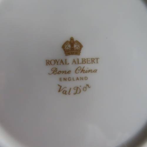 Roya Albert Val D'or Dessert Bowls x 6