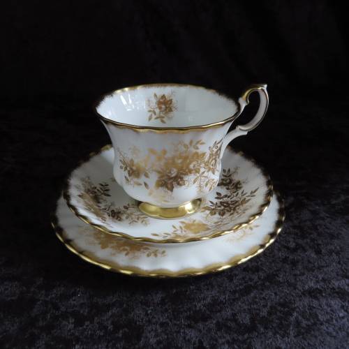Royal Albert "Antoinette" Trio