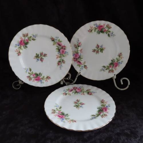 Royal Albert "Moss Rose" Cake Plates x 3 (16 cm in diam)