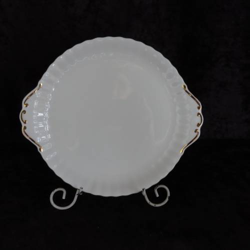 Royal Albert "Val D'or" 40 Piece Tea Set.