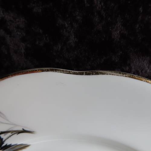 Royal Albert "Queens Messenger" 7 x Salad Plates (20,5 cm in diam)
