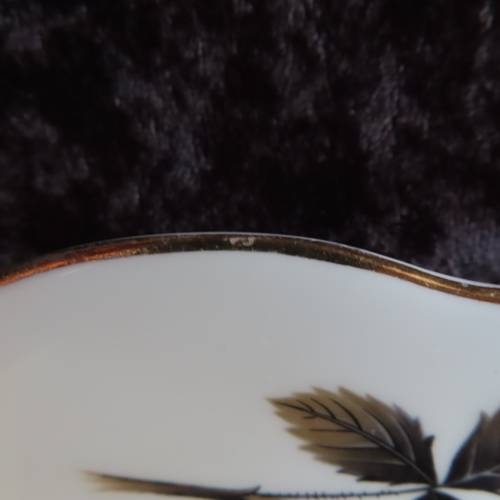 Royal Albert "Queens Messenger" 7 x Salad Plates (20,5 cm in diam)