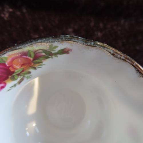 Royasl Albert "Old Country Roses" Tea Trio