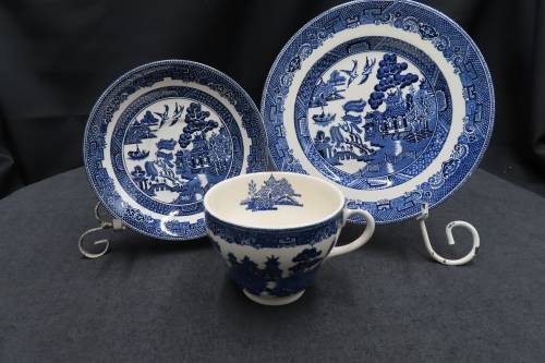 Johnson Bros `Willow` Tea Trio