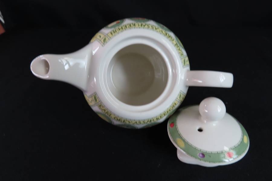 ARTHUR WOOD TEA FOR ONE